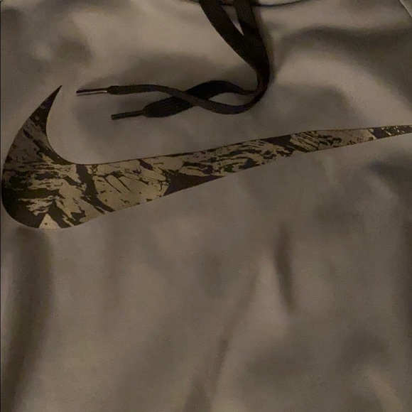 Nike dry fit sweatshirt - Picture 2 of 4